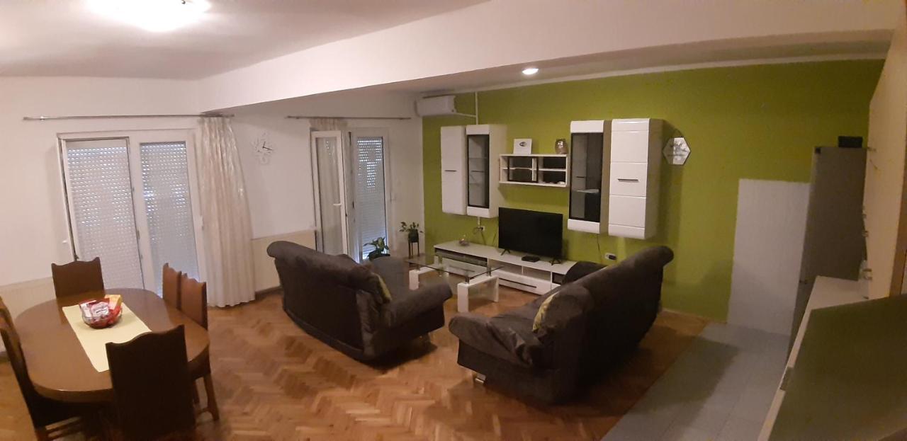 Apartment Elena Galovac  Eksteriør billede